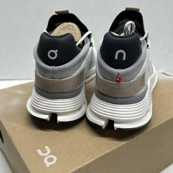 Orbit Runner sneaker in lightweight technical fabric and mesh. - Picture 5 of 6